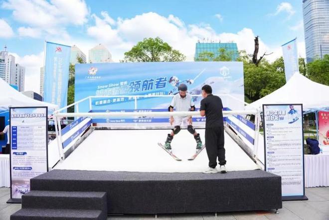 刘翔海外“躺平”真相：凭终身合同年入千万，躲开谩骂，活成“人间清醒”