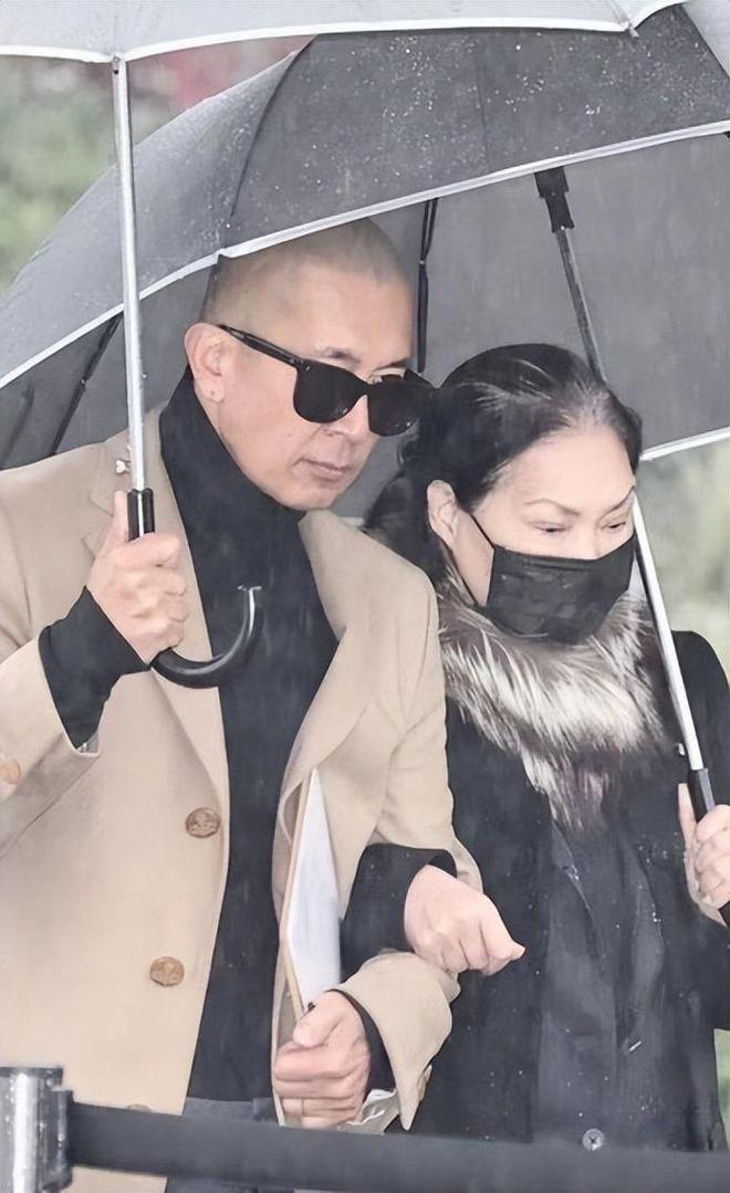 79岁佛爷彻底放权！63岁穆帅大权在握：拍板引进7人 绝不许3年0冠