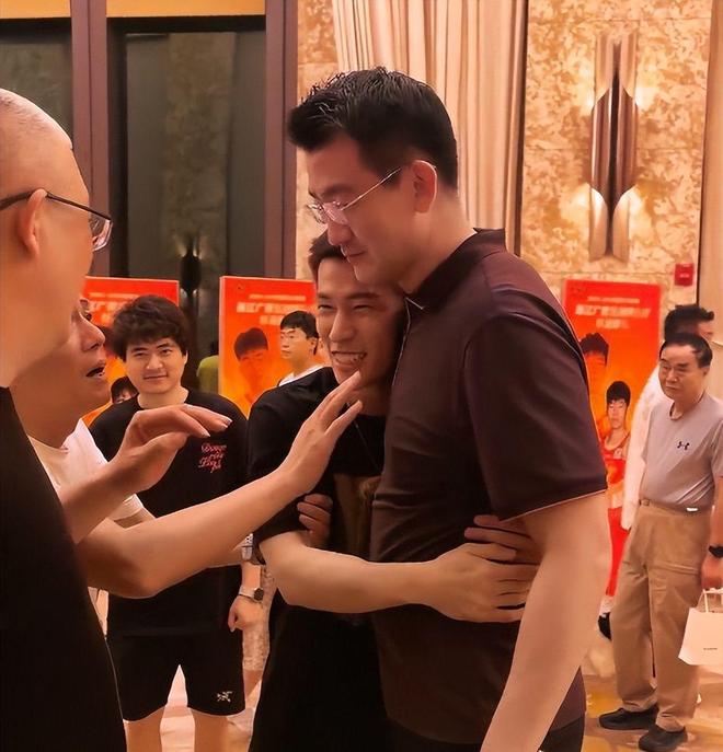 美国制裁是否将对中国银行业造成冲击?外交部:密切关注相关动向