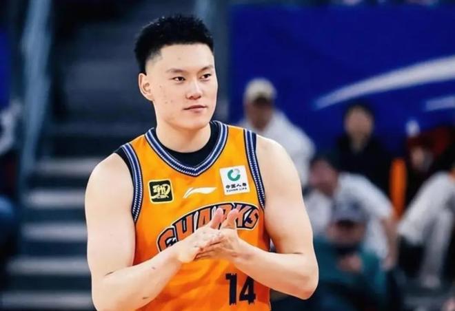 确定打NBA夏联!郭昊文晒早上6点半练球,球迷却不买账:真能作秀