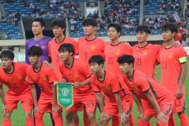 热身赛13分,辽宁男篮4号位挖掘新人,18岁中锋首秀 姜宇星边缘化
