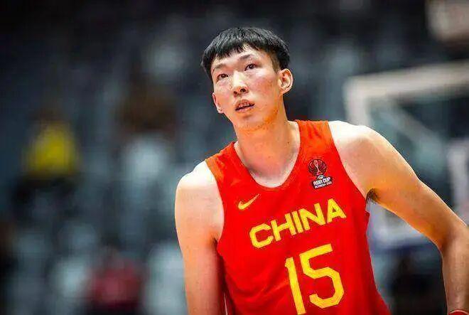这？热火拒绝字母哥哥交易！没了！取消！特权篮球不再