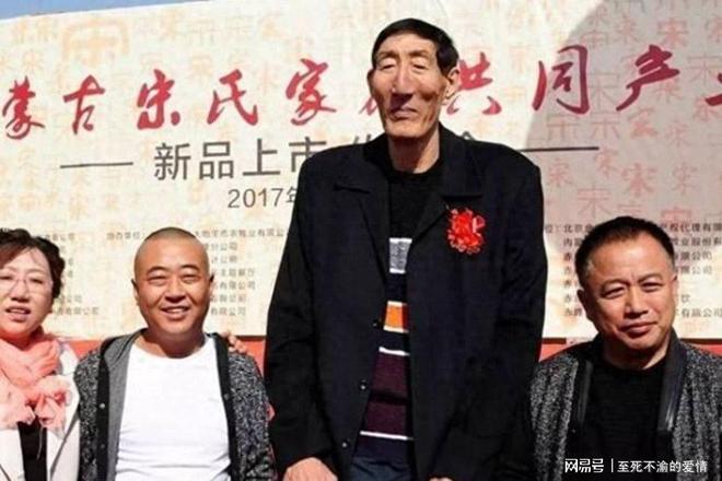 杨瀚森:看到恶评有时候很想笑 他们骂得很有才 但做好自己就行了
