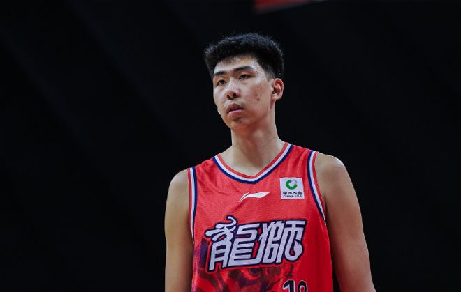 中国男篮再胜喀麦隆,团结杯三连胜