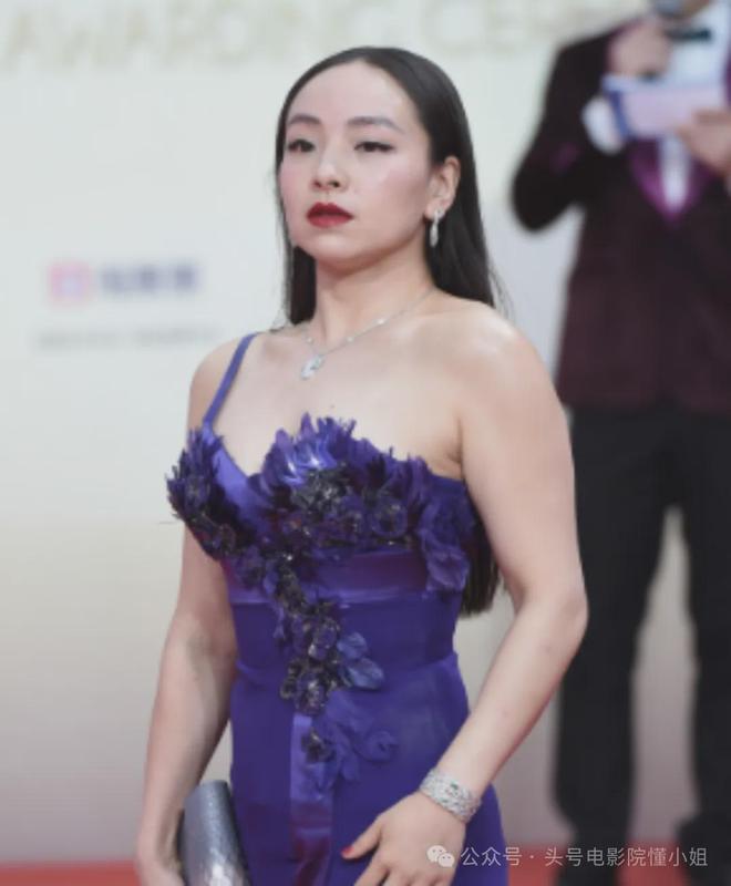 驴友夫妇痛骂国内医院,8天花1471元,3年后美国车祸花60余万美元