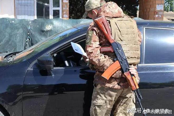 莱斯特城官方:拉塞尔