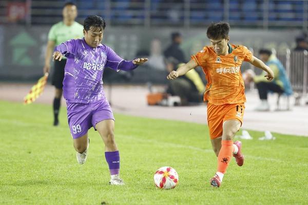 肯帕努：喜欢李镇全的球风；虽然是年轻球队，但我们非常强大