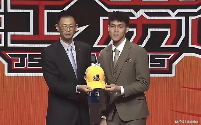 老板神预言全程应验！尼克斯时隔53年圆梦，夺得2026年NBA总冠军