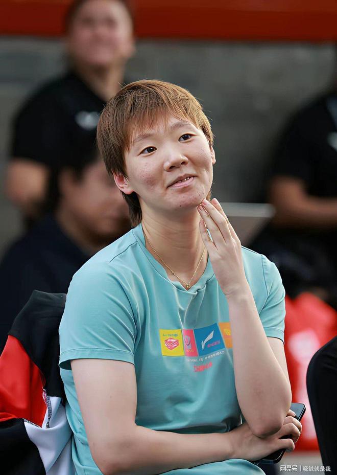 签一天短约！洛瑞将以猛龙球员身份正式退役：7号球衣也将退役