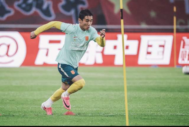周琦、赵睿、曾凡博:季后赛对广东队或广州队都一样